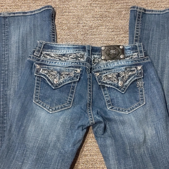 Miss Me Denim - Miss Me relaxed boot jeans size 29 w/ flap pockets
